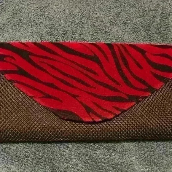 Stunning black and red clutch, hand woven zebra  print very clean condition - Picture 1 of 3